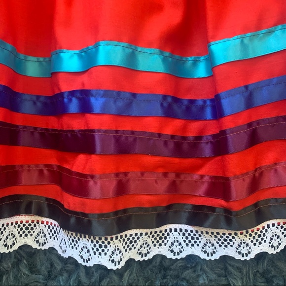 Professional Mexican Folklorico Dance Skirt - Picture 6 of 9